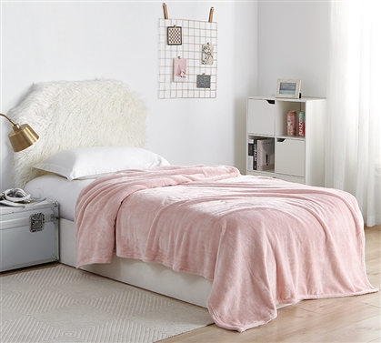 Me Sooo Comfy Twin XL Blanket - Rose Quartz 